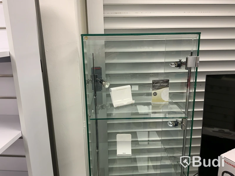 Displayställ i glas