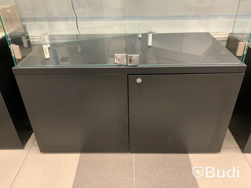 Displayskåp i glas