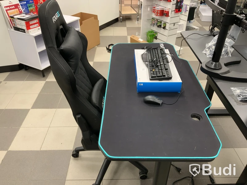 Höj och sänkbart gamingskrivbord inkl. stol