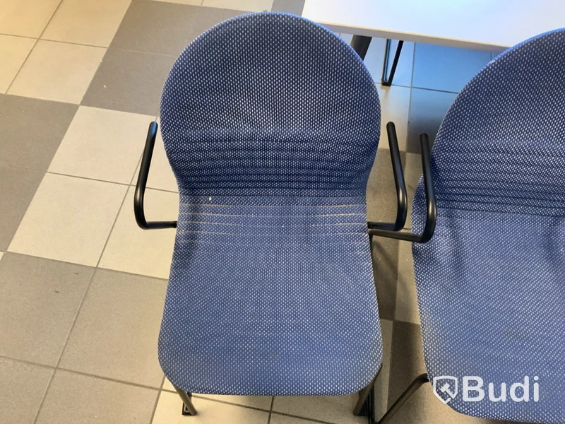 Konferensbord inkl. 7 st stolar och dokumentskåp