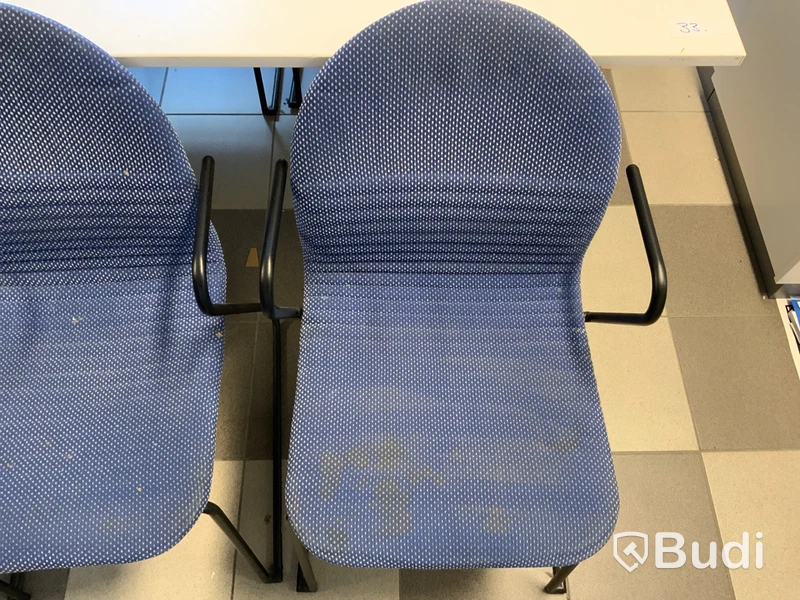 Konferensbord inkl. 7 st stolar och dokumentskåp