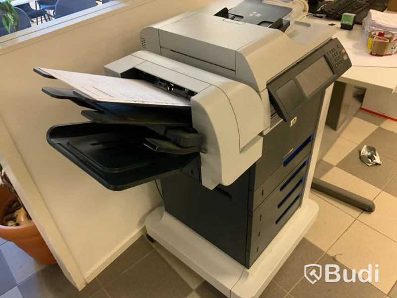 Skrivare HP Color LaserJet CM4540 MFP