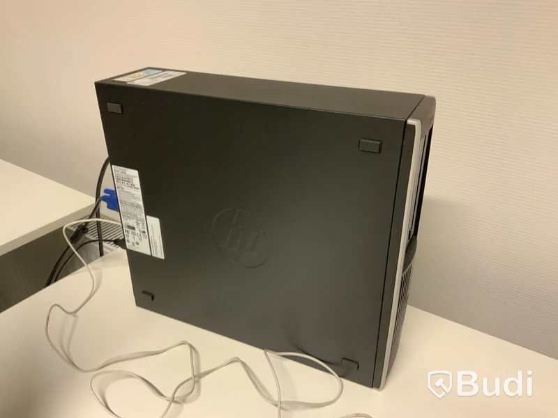 Höj och sänkbart skrivbord inkl. stol och skärm
