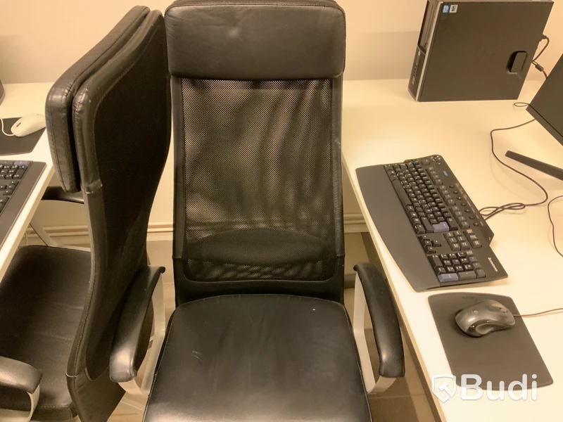 Höj och sänkbart skrivbord inkl. stol och skärm