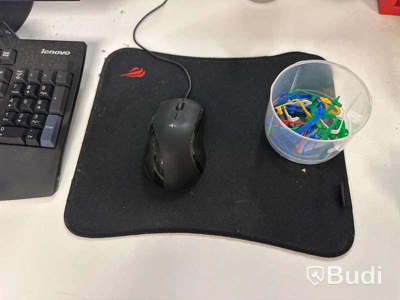 Höj och sänkbart skrivbord inkl. stol