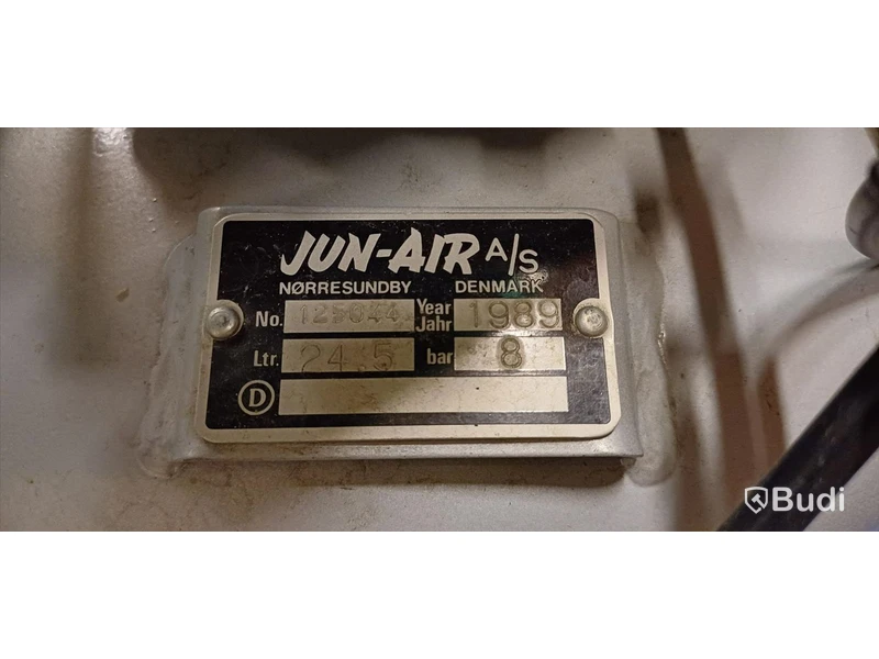 JUN-AIR - tyst kompressor - 8 bar - nypris över 50 000 kr