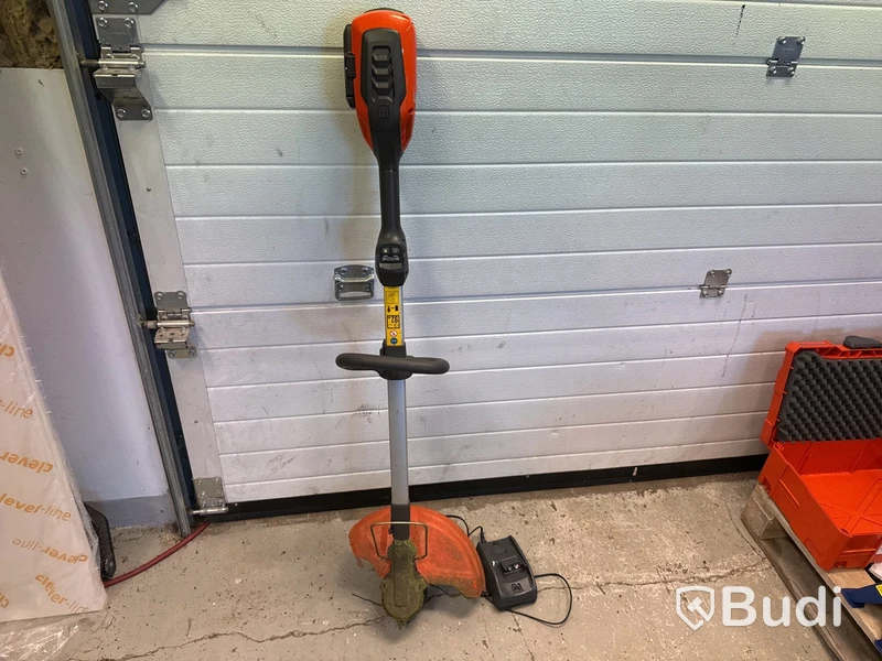 Grästrimmer Husqvarna 215iL