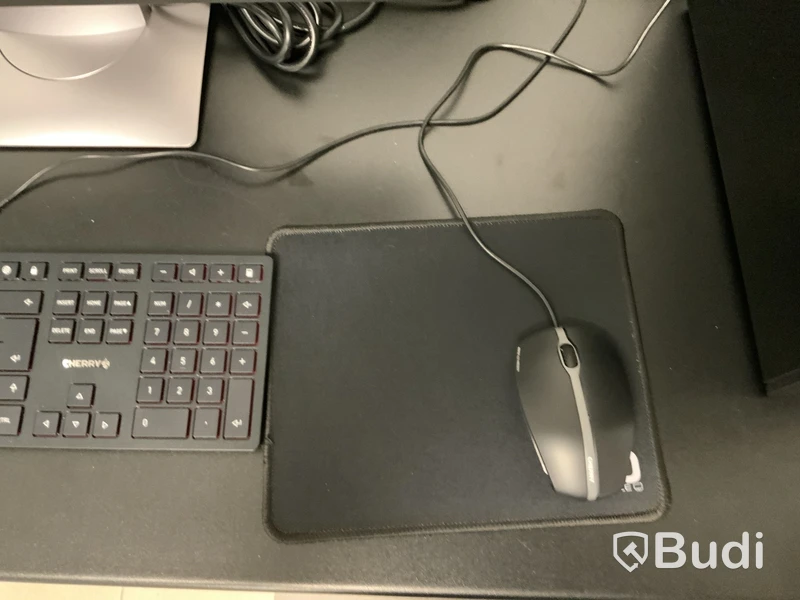 Stationär dator HP EliteDesk 800 G3 inkl. skärm