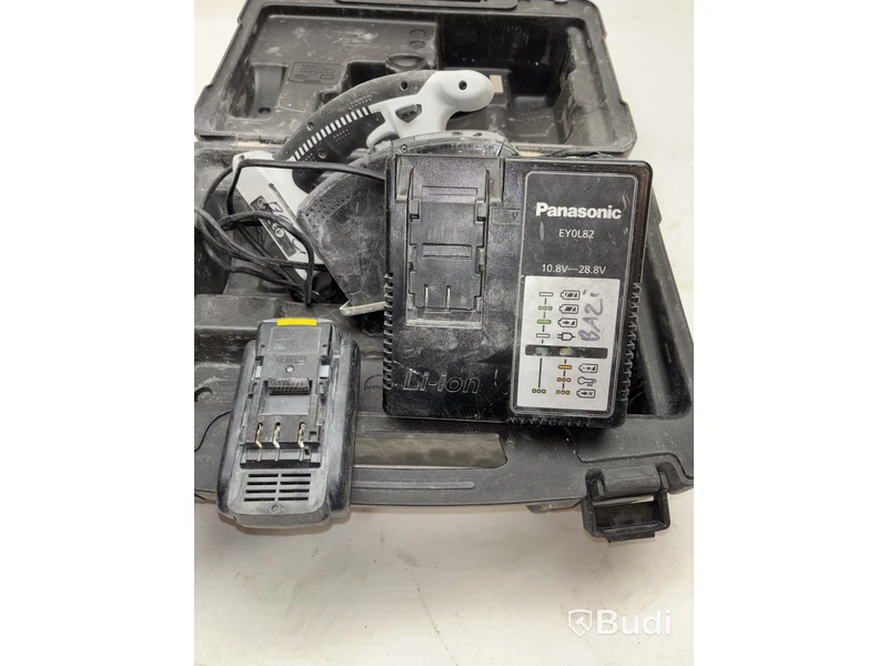 Cirkelsåg Panasonic EY4542 med laddare och batteri