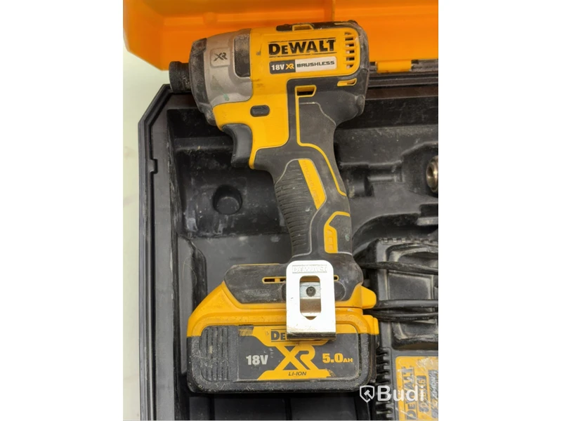 Verktygspaket Dewalt, DCF887, DCD777