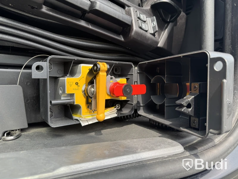 Tridemväxlare Scania R660 8x4-4 -2021 | Full luft | 16.4 | Nybesiktigad