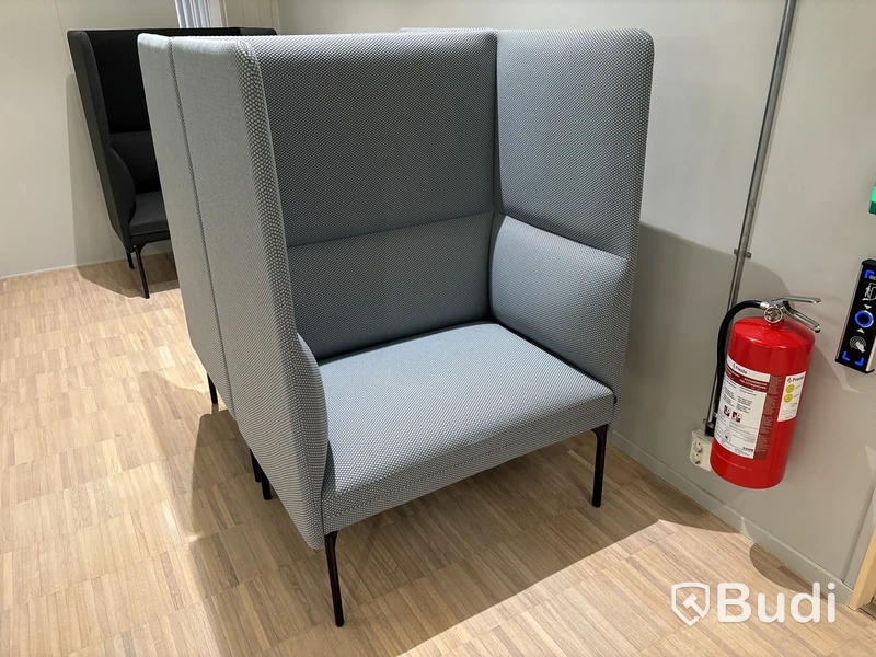 Ljudabsorberande soffa fora form