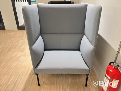 Ljudabsorberande soffa fora form