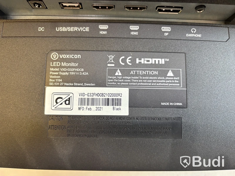 2 st Datorskärmar Voxicon VHD-G32FHDCB 32 tum