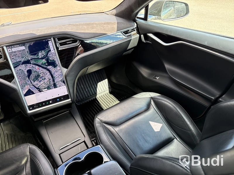 Tesla Model S | 70D | Fri SUC | 333 hk | 23903 mil | 2016
