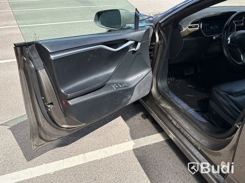 Tesla Model S | 70D | Fri SUC | 333 hk | 23903 mil | 2016