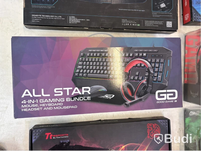 Diverse gamingtillbehör, olika märken