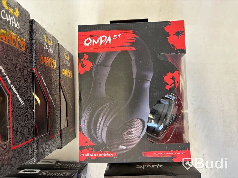 Diverse gamingtillbehör, olika märken