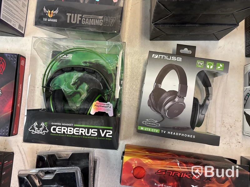 Diverse gamingtillbehör, olika märken