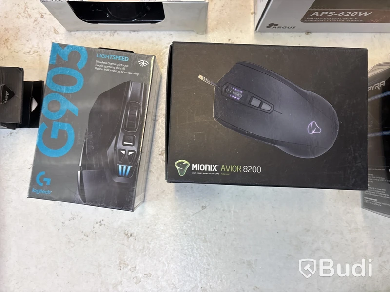 Diverse gamingtillbehör, olika märken