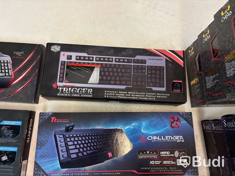 Diverse gamingtillbehör, olika märken