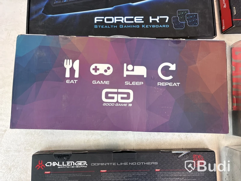 Diverse gamingtillbehör, olika märken