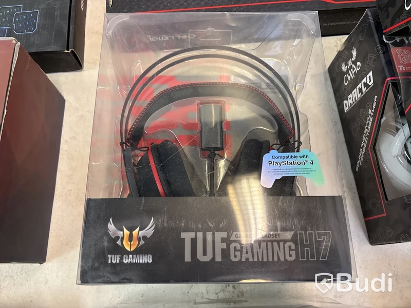 Diverse gamingtillbehör, olika märken