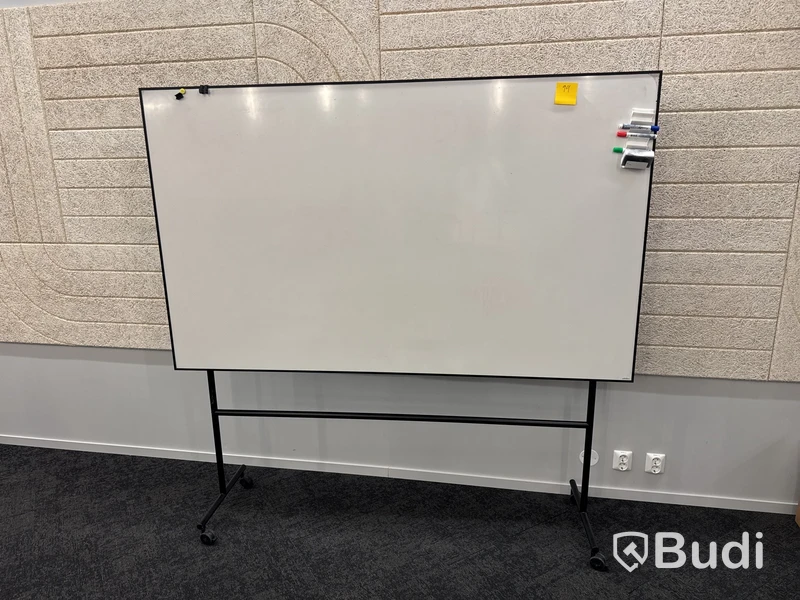 Whiteboard-tavla på hjul