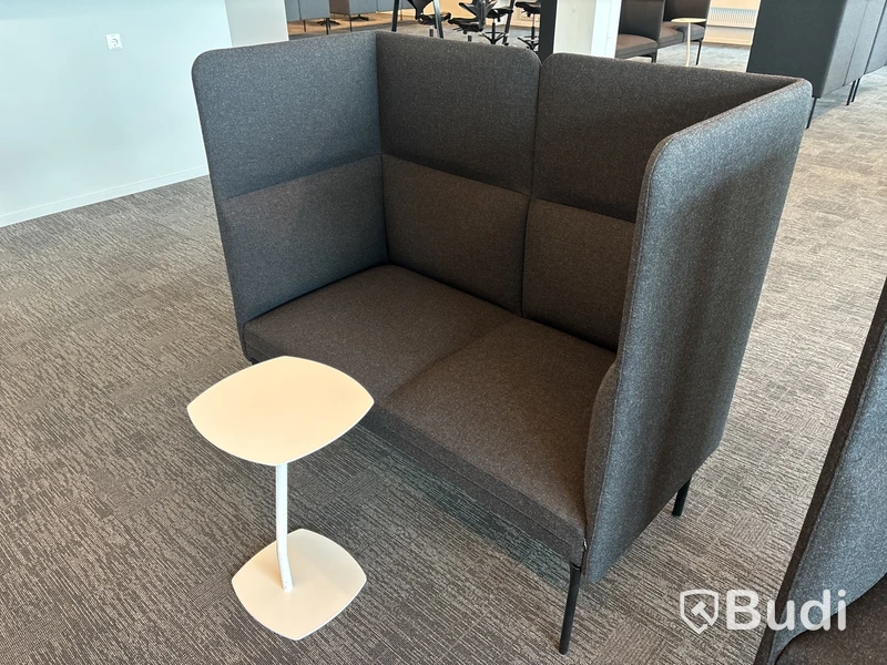 Ljudabsorberande soffa Fora Form och bord
