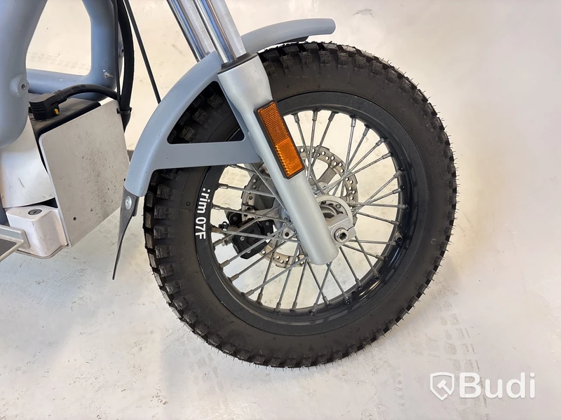 Moped Cake Makka Flex Grey -2022 | YW2C4H044NA000127