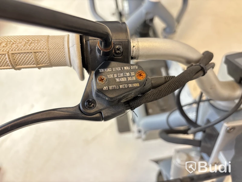 Moped Cake Makka Flex Grey -2022 | YW2C4H044NA000127
