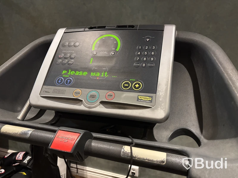 Löpband Technogym, reparationsobjekt