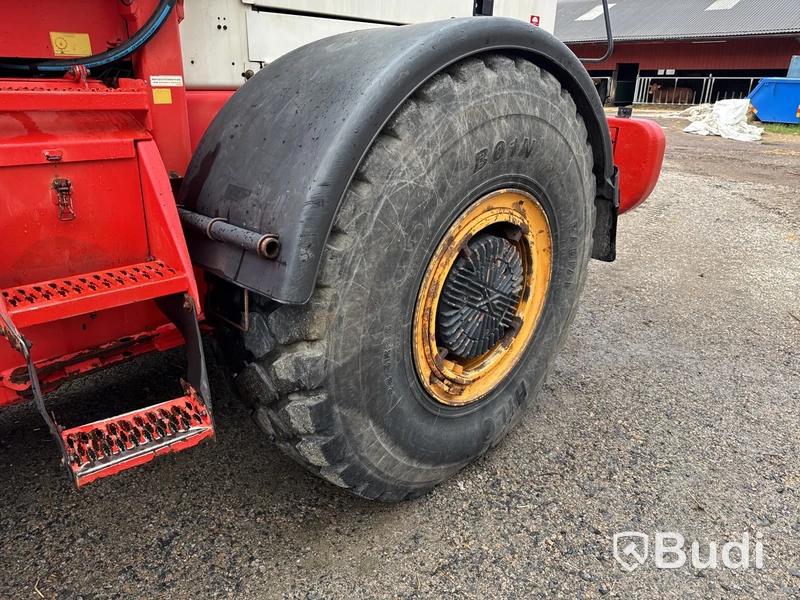 Hjullastare Ljungbymaskin L18 -02 (3100h)