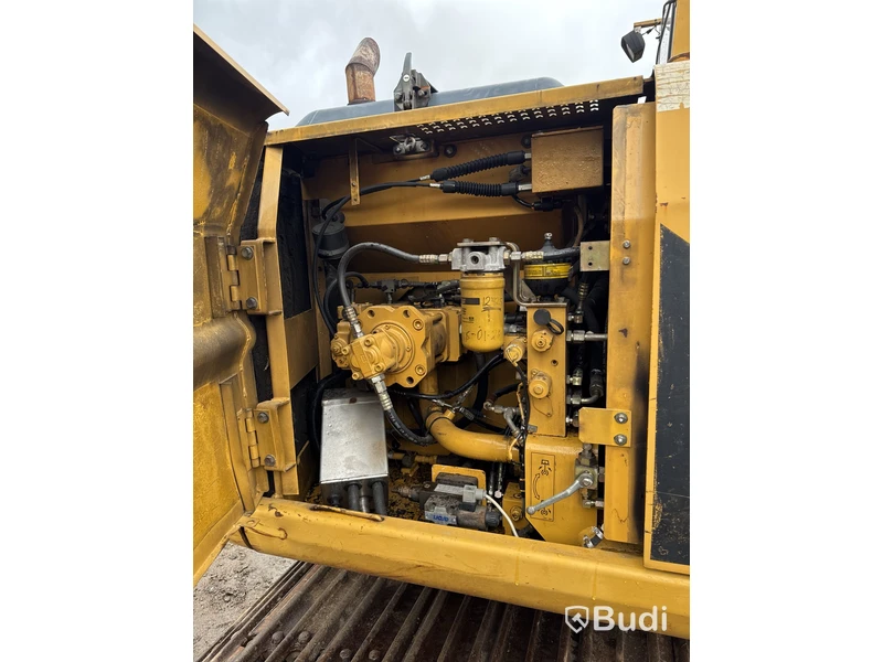 Bandgrävare Caterpillar 312 -96 (13425h)