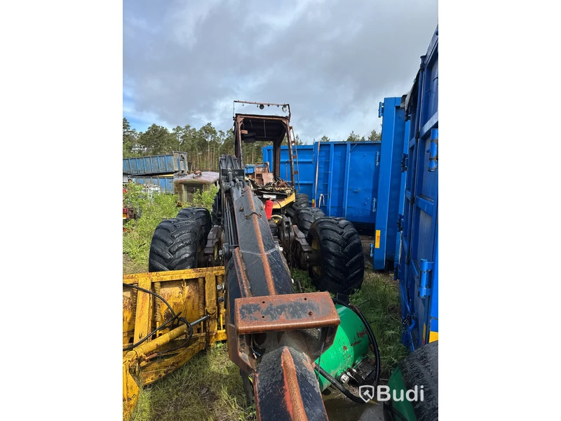 Skördare Ecolog 580B -05 (19000h) brunnit skrotdelsmaskin