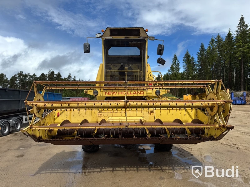 Skördetröska New Holland Clayson 1530 -79 (2925h)