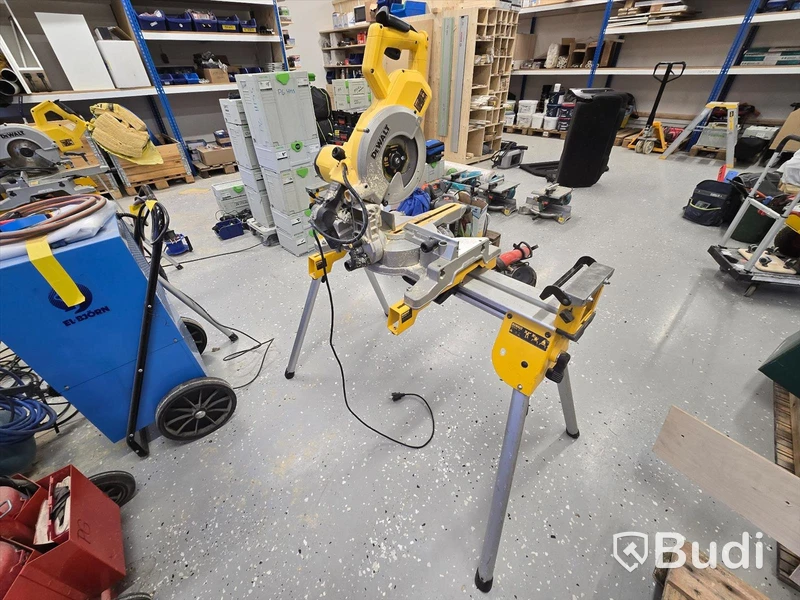 Kap- och gersåg | Dewalt DW777
