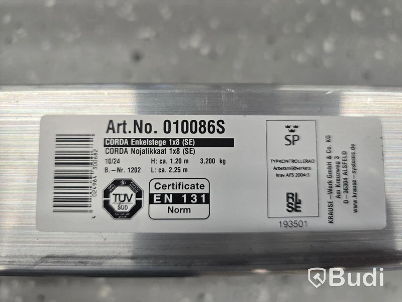 2 st aluminiumstegar samt sidoförlängare.