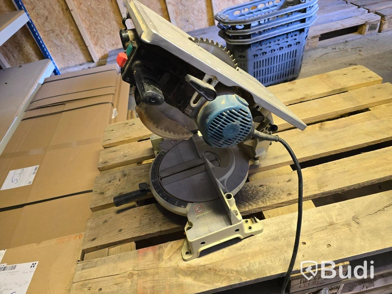 Bordssåg | Makita LH 1040F