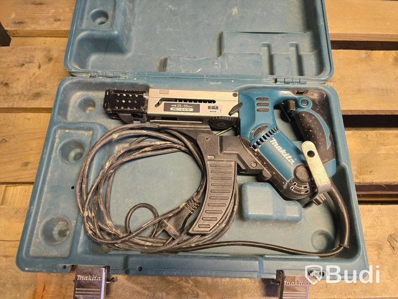 Skruvautomat | Makita 6842