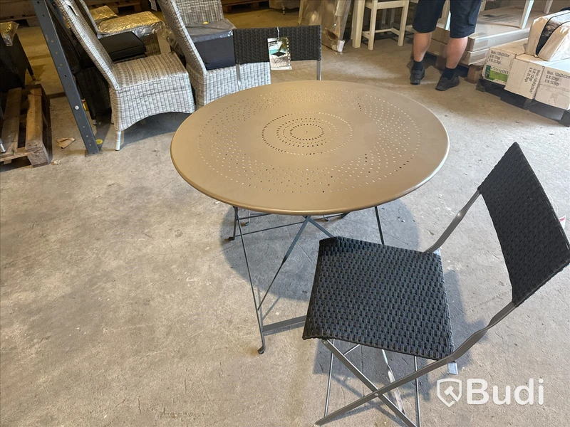 Nytt, Cafe set bord och 2 stolar