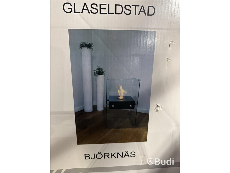 Ny, Glaseldstad Lidab flame