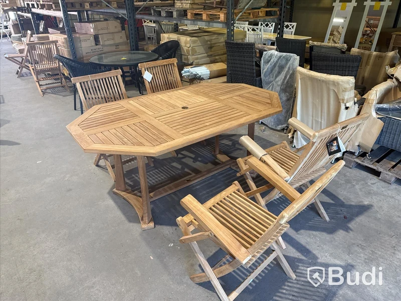 Nytt, Trädgårdsgrupp 1 bord i Teak och 4 stolar