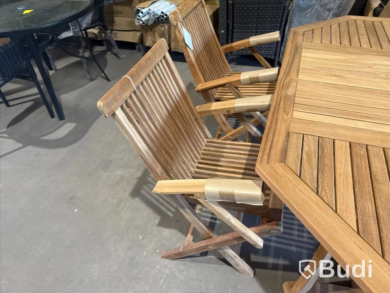 Nytt, Trädgårdsgrupp 1 bord i Teak och 4 stolar