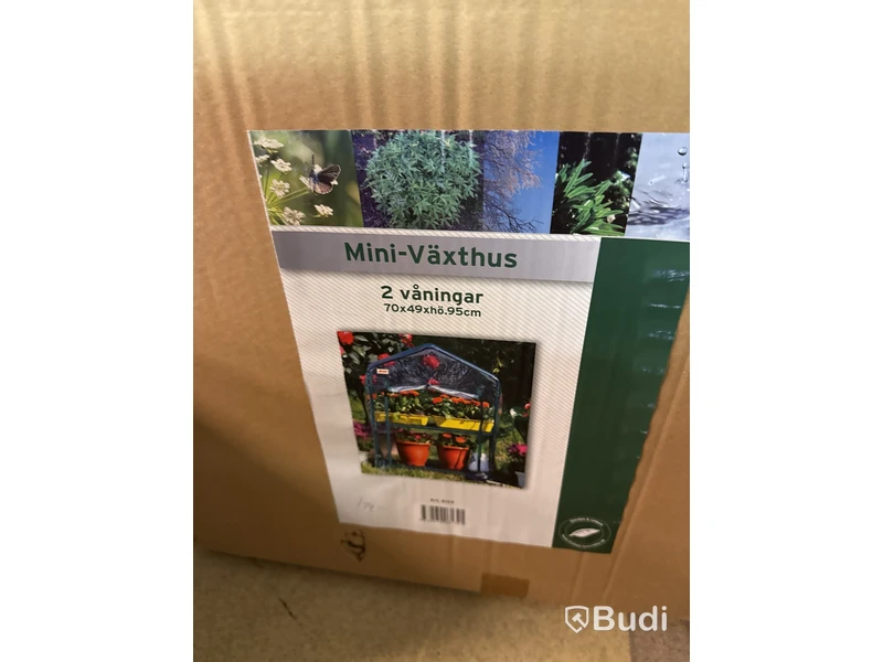 Nytt, 1 parti med Krukor, växthus, kartonger med blom sprutor