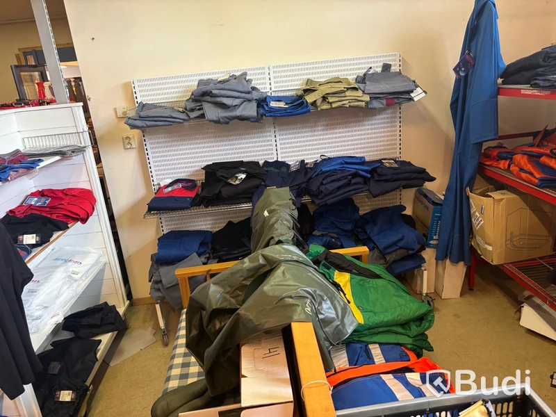 Stort parti varsel och fiskekläder