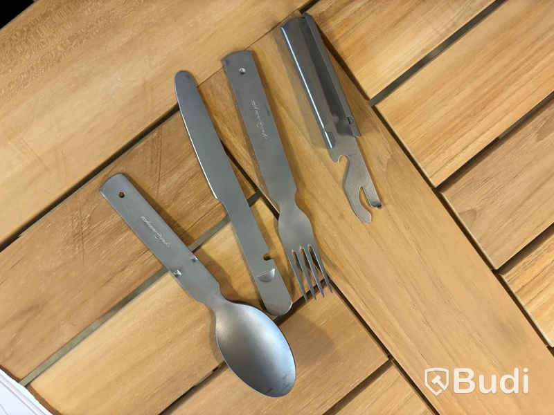 Nytt 45 st Titan bestickset med fodral