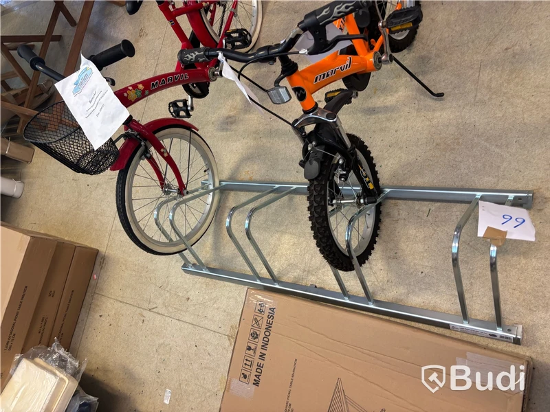 Cykelställ för fyra cyklar