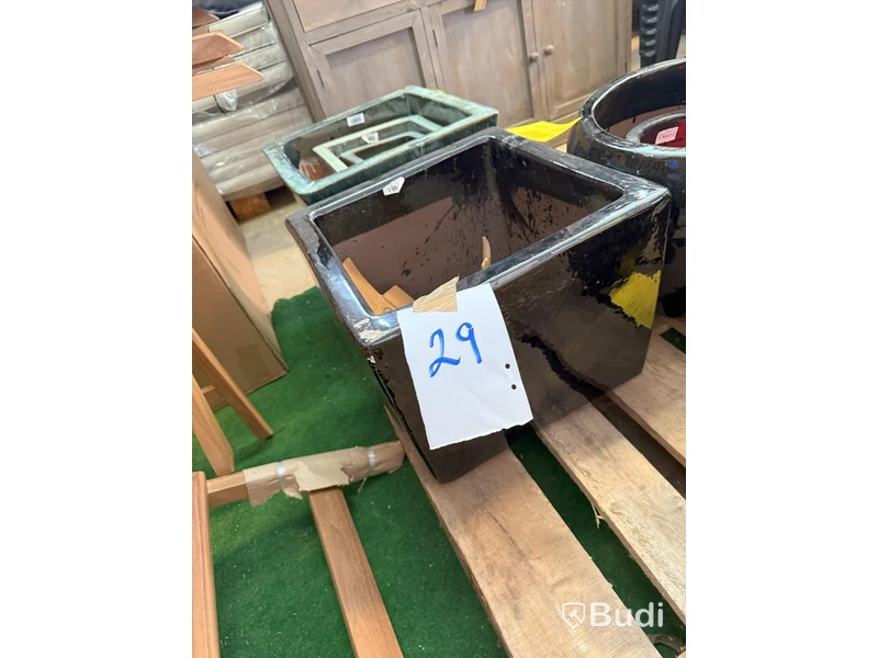 Ny 9 st. Krukor beton/sten