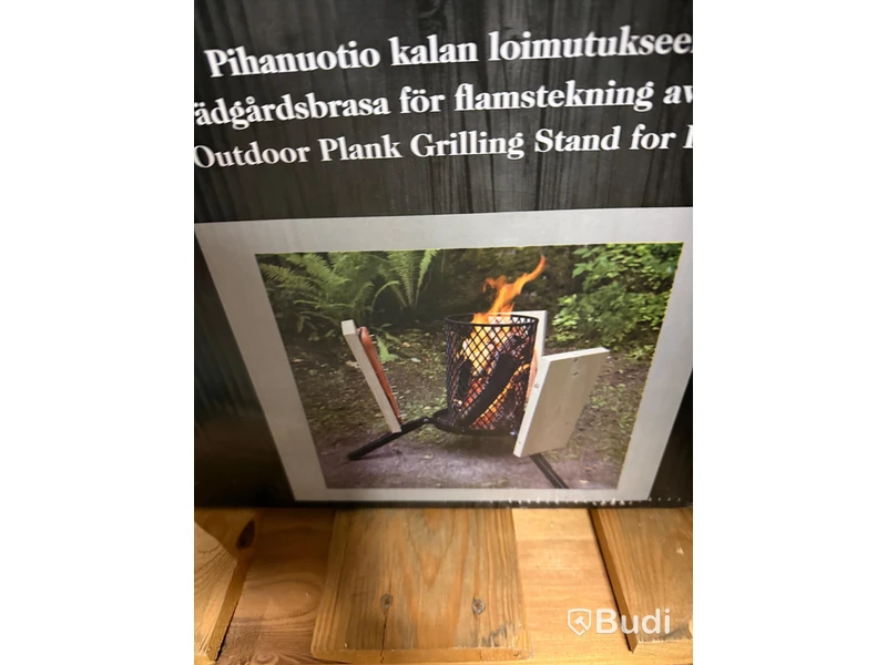 Ny Trädgårdsbrasa för flamstekning av fisk